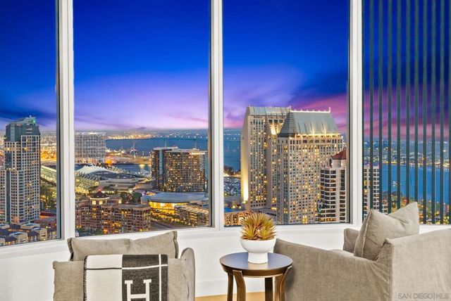 888 W E Street 3904, San Diego, CA 92101