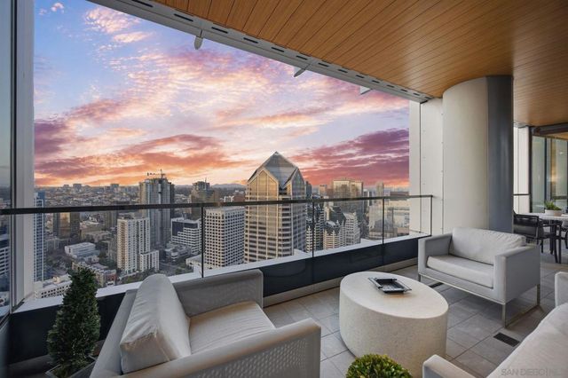 888 W E Street 3904, San Diego, CA 92101