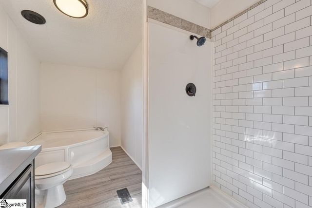 180 Holden Road, Inman, SC 29349