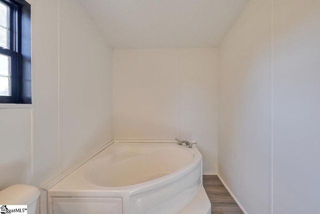 180 Holden Road, Inman, SC 29349