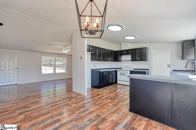 180 Holden Road, Inman, SC 29349