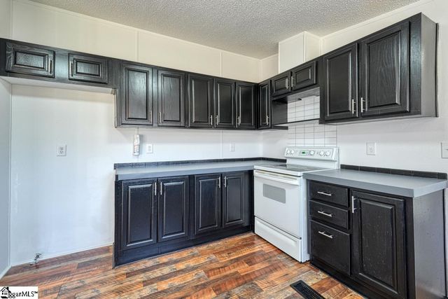 180 Holden Road, Inman, SC 29349