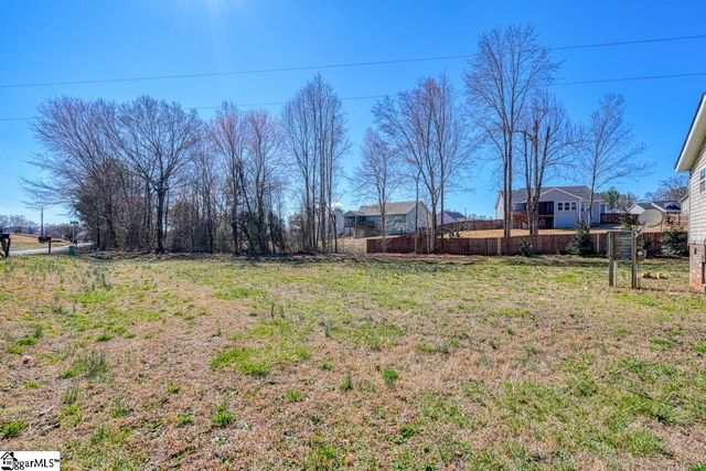 180 Holden Road, Inman, SC 29349
