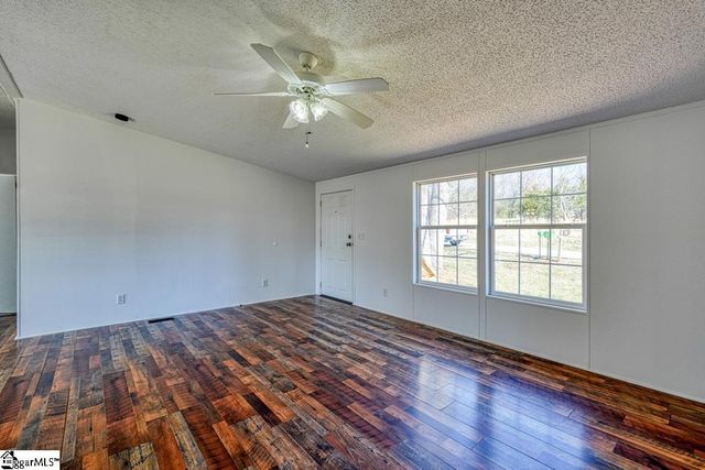 180 Holden Road, Inman, SC 29349