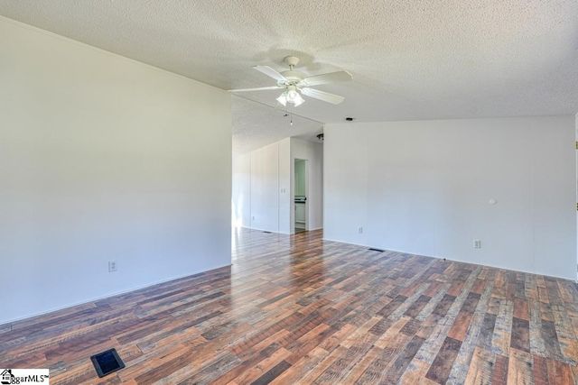 180 Holden Road, Inman, SC 29349