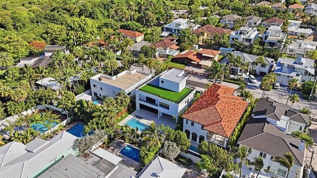 3318 NE 16th Pl, Fort Lauderdale, FL 33305