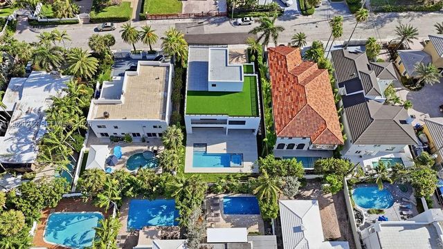 3318 NE 16th Pl, Fort Lauderdale, FL 33305