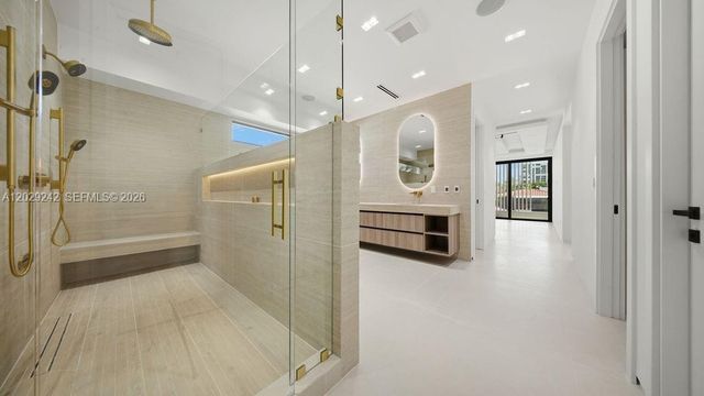 3318 NE 16th Pl, Fort Lauderdale, FL 33305