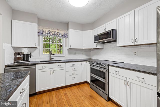 7040 JOHNNYCAKE RD, Baltimore, MD 21244