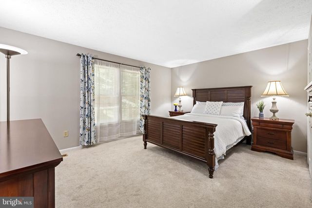 7040 JOHNNYCAKE RD, Baltimore, MD 21244