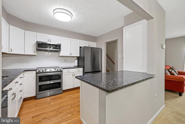 7040 JOHNNYCAKE RD, Baltimore, MD 21244