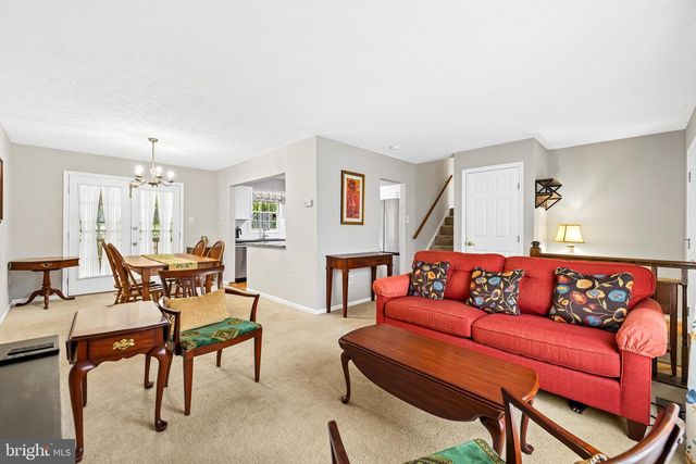 7040 JOHNNYCAKE RD, Baltimore, MD 21244