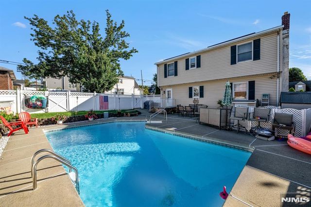 21 Kipp Avenue, Lodi, NJ 07644