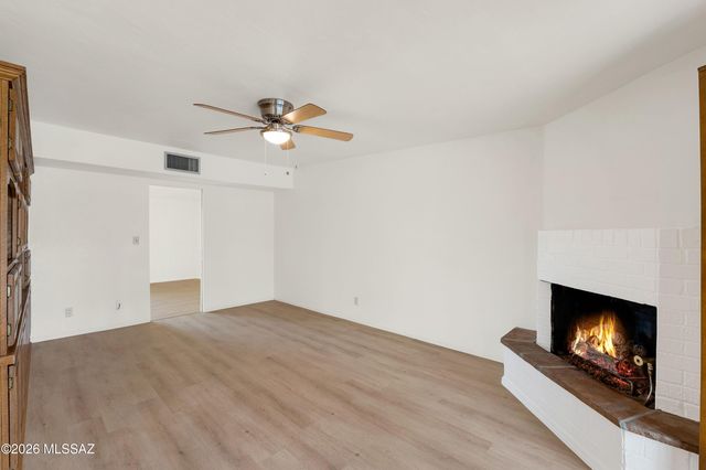 6902 E Calle Canis, Tucson, AZ 85710