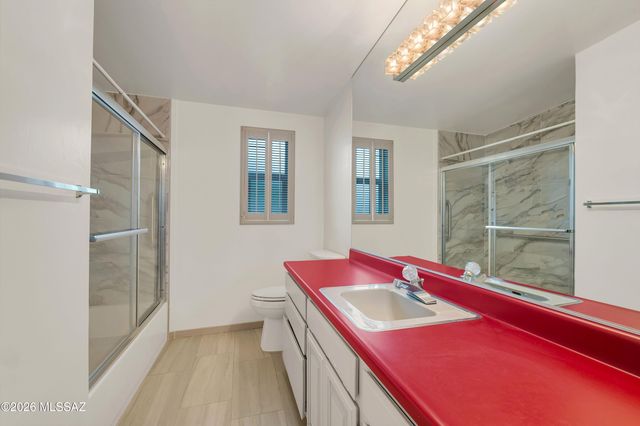 6902 E Calle Canis, Tucson, AZ 85710