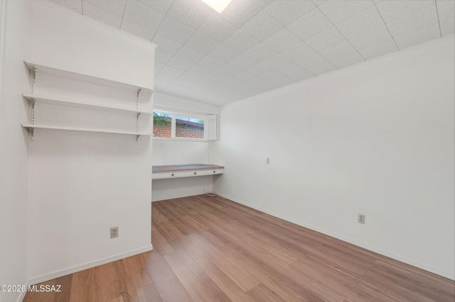 6902 E Calle Canis, Tucson, AZ 85710