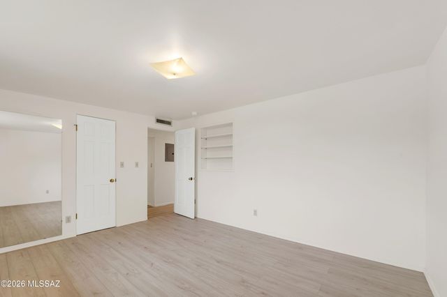 6902 E Calle Canis, Tucson, AZ 85710