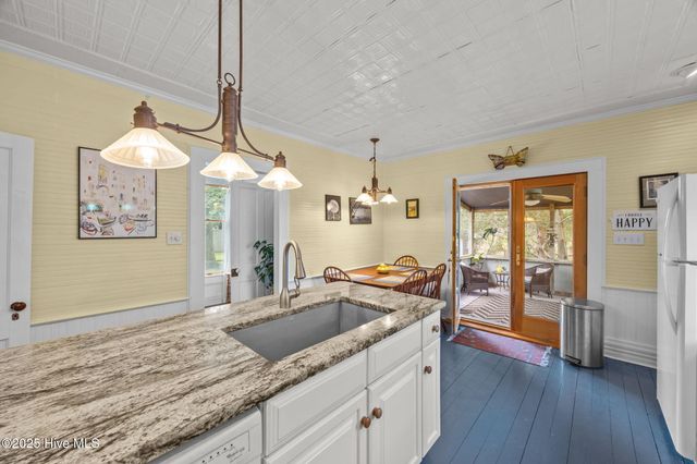 4227 Orchard Creek Road, Oriental, NC 28571