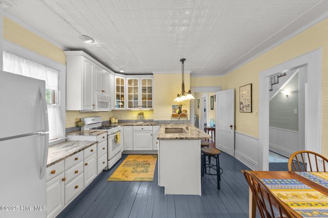 4227 Orchard Creek Road, Oriental, NC 28571