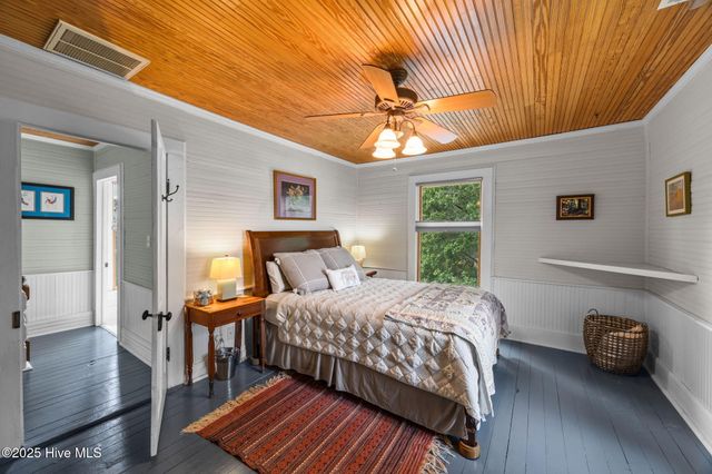 4227 Orchard Creek Road, Oriental, NC 28571