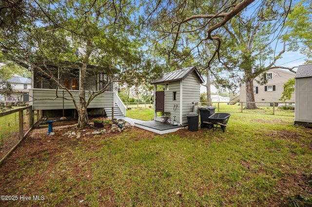 4227 Orchard Creek Road, Oriental, NC 28571