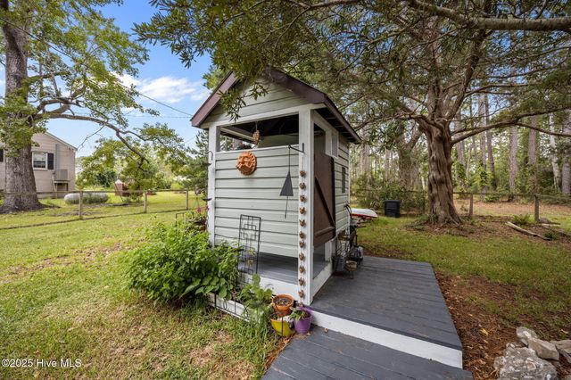 4227 Orchard Creek Road, Oriental, NC 28571