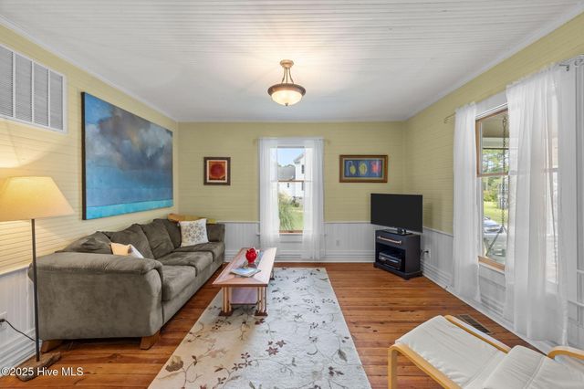 4227 Orchard Creek Road, Oriental, NC 28571