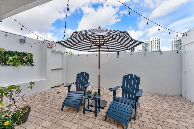 2977 Mcfarlane Rd 9, Miami, FL 33133