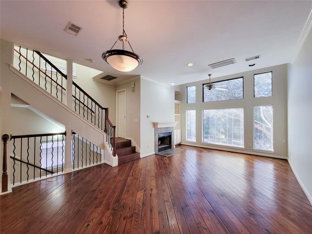 2717 La Branch Street, Houston, TX 77004