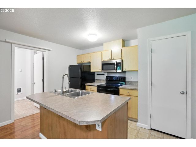 14609 Ne 20TH Ave C203, Vancouver, WA 98686