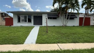 2211 N 54th Ave, Hollywood, FL 33021