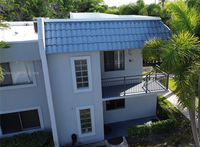 16501 Blatt Blvd 204, Weston, FL 33326