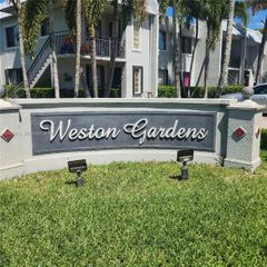 16501 Blatt Blvd 204, Weston, FL 33326