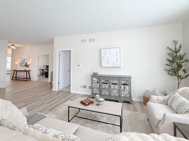 11690 Ryann Road, Huntley, IL 60142