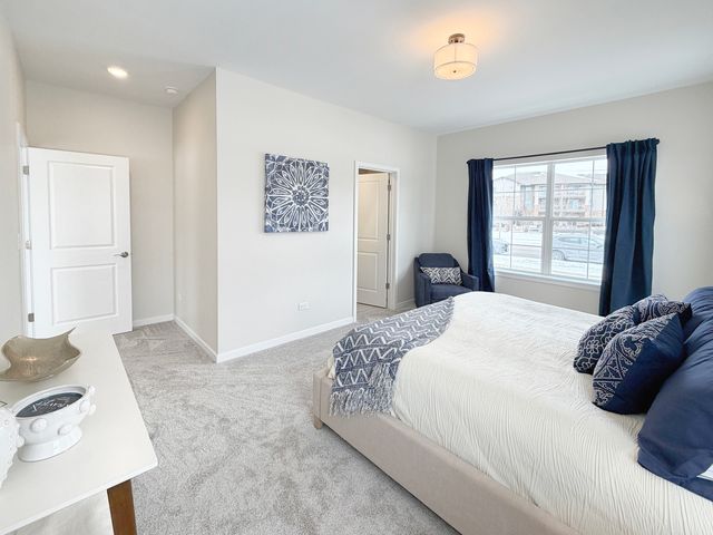 11690 Ryann Road, Huntley, IL 60142