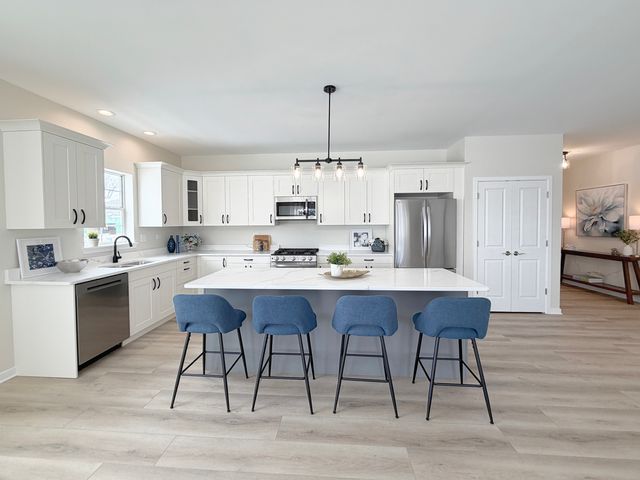 11690 Ryann Road, Huntley, IL 60142