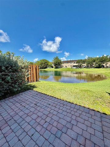 9001 SW 227th St 6, Cutler Bay, FL 33190