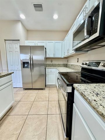 9001 SW 227th St 6, Cutler Bay, FL 33190