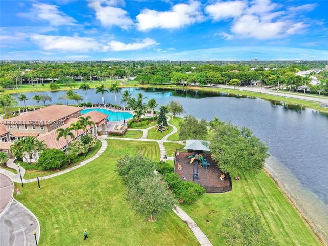 9001 SW 227th St 6, Cutler Bay, FL 33190