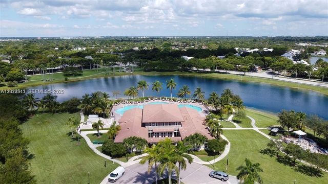 9001 SW 227th St 6, Cutler Bay, FL 33190