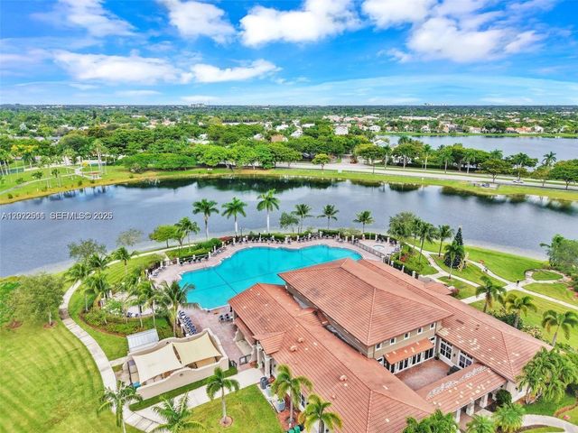 9001 SW 227th St 6, Cutler Bay, FL 33190