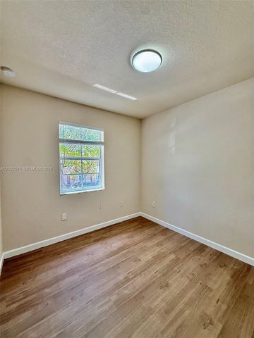 9001 SW 227th St 6, Cutler Bay, FL 33190