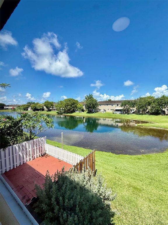 9001 SW 227th St 6, Cutler Bay, FL 33190