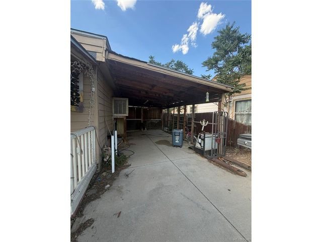 4221 E 69th Pl, Commerce City, CO 80022