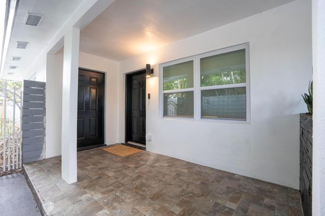 3468 NE 17th Avenue 2, Oakland Park, FL 33334
