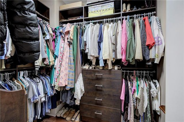 3625 Brookleigh NE Lane, Atlanta, GA 30319