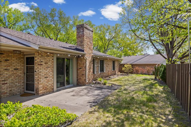 2257 Country Lane, Minnetonka, MN 55305