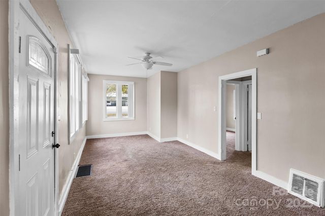 3726 Northampton Drive, Winston Salem, NC 27105