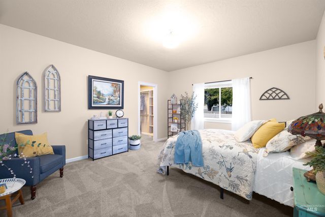 4048 N Tallgrass Ave, Meridian, ID 83646