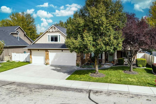 4048 N Tallgrass Ave, Meridian, ID 83646